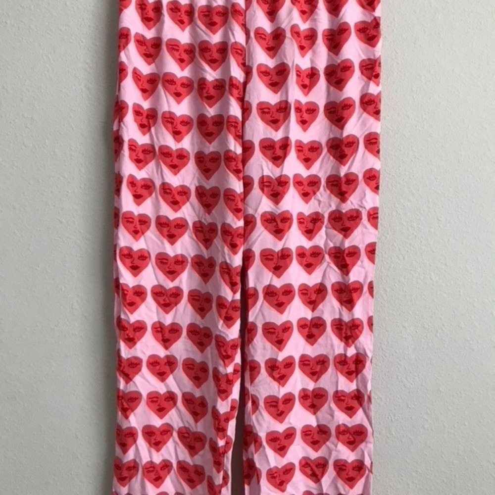 Bouffants & Broken Hearts Notch Collar‎ Printed Pajama Set -Hearts (Sz xs - Picture 3 of 13